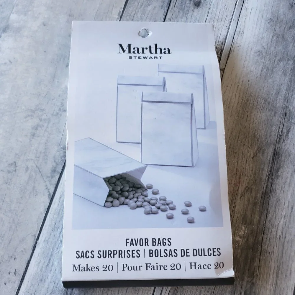 Martha Stewart Favor Bags White with Sliver Trim (20)
